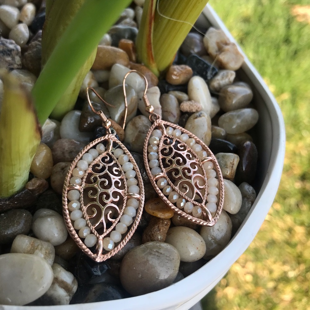 Rose Gold and Pear Jhummka style earring - Picture 2 of 6